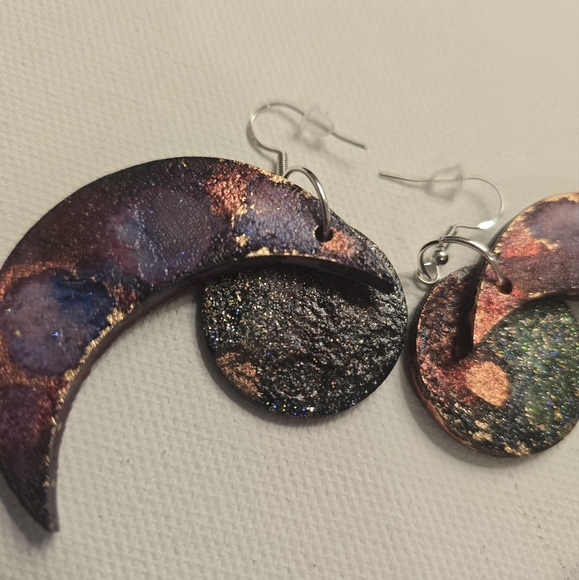 HANDCRAFTED Wood Crecent Moon Pierced Earrings HANDPAINTED ARTISAN Jewelry - Picture 10 of 16
